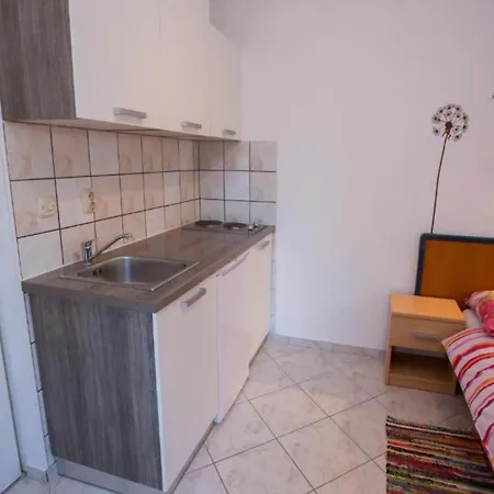 Apartment Mediterraneo Goga - With Terrace Mali Losinj