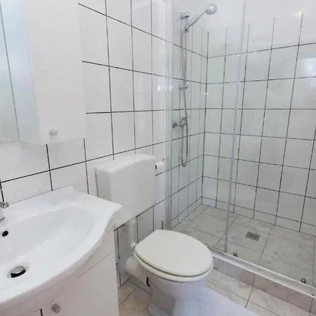 Mediterraneo Goga - With Terrace Apartment
